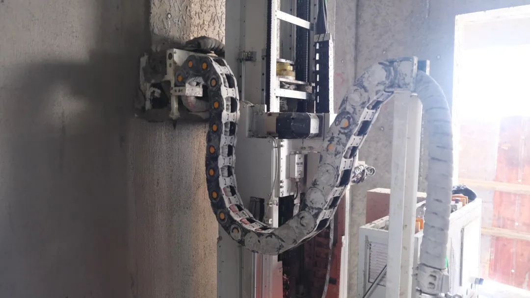 上海交大医学院项目-蔚建智能抹灰机器人