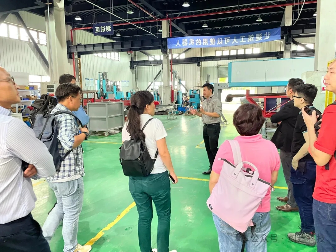 新加坡国家建设局及建筑业高管团访问蔚建科技