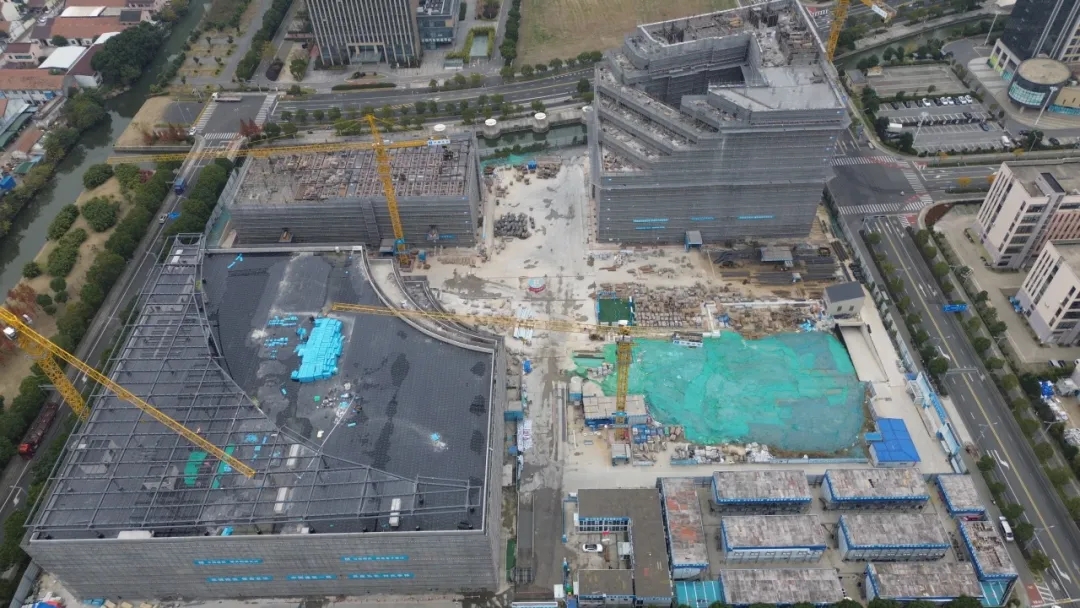 蔚建抹灰机器人项目案例：苏州凌云光太湖工业人工智能基地