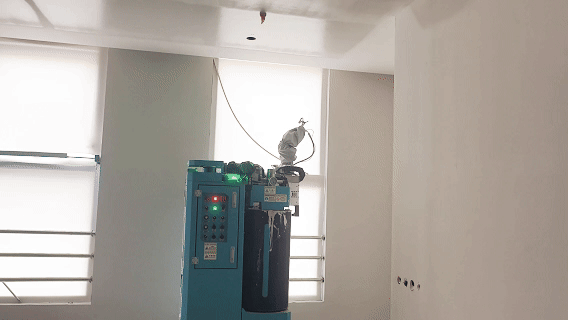 狭小空间里精准作业 蔚建喷涂机器人圆满完成智鑫慧谷人才公寓项目