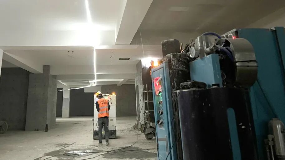 上海建工米哈游新总部建设项目抹灰+喷涂