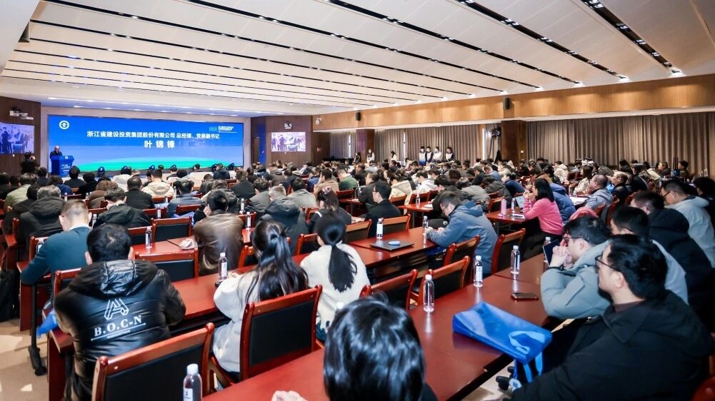 蔚建喷涂机器人荣获首届智能建造大赛“最佳创新奖” 蔚建喷涂机器人荣获首届智能建造大赛“最佳创新奖”(图2)